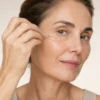lumiade-pdp-firming-peptide-ampoule-lifestyle-clinical-v1 Applying Gyeol Peptide Ampoule to cleansed skin